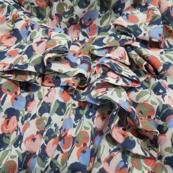 2 H&M Ruffled Blouses - Picture 3 of 6